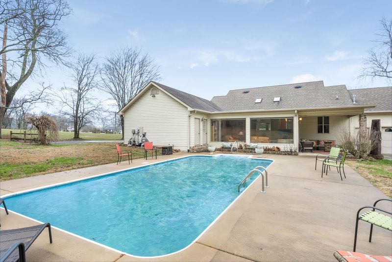 22 Silent Ln, Ringgold, GA 30736