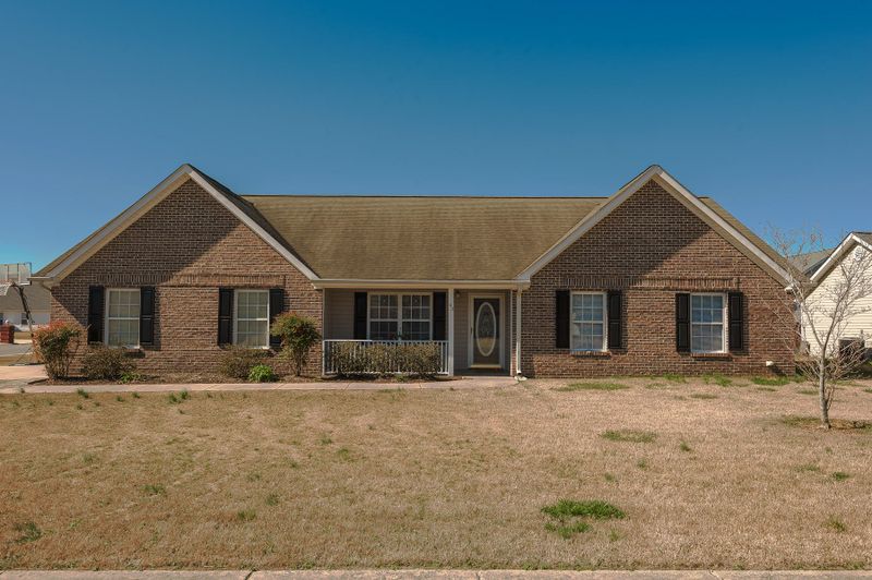 43 Outpost Dr, Rossville, GA 30741