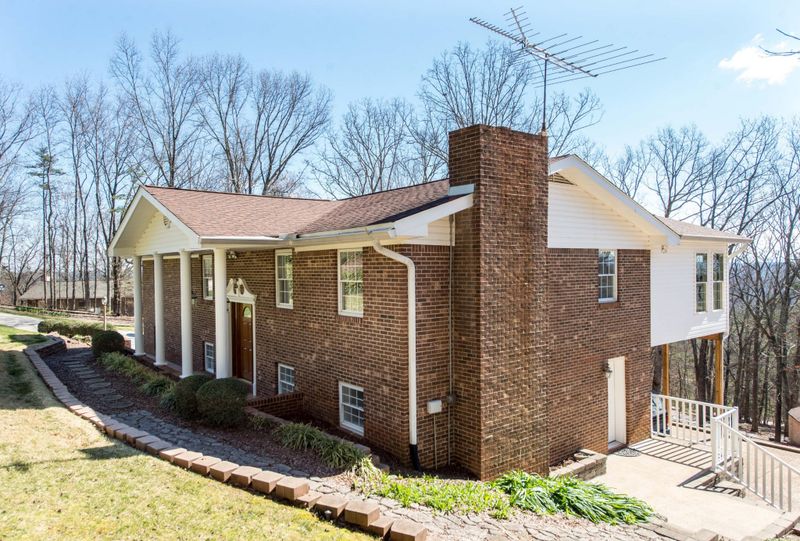 1416 Clearview Dr, Ringgold, GA 30736