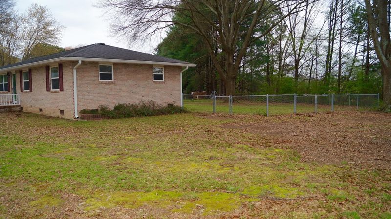 107 Terri Ln, Chickamauga, GA 30707
