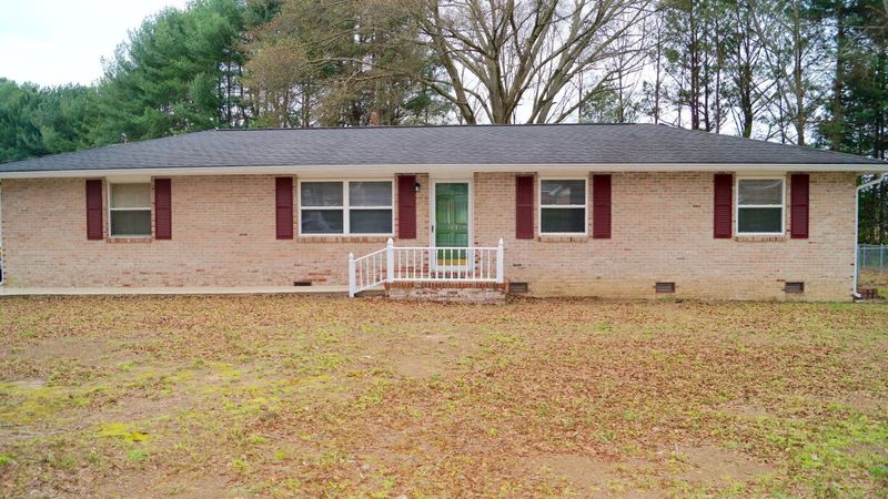 107 Terri Ln, Chickamauga, GA 30707