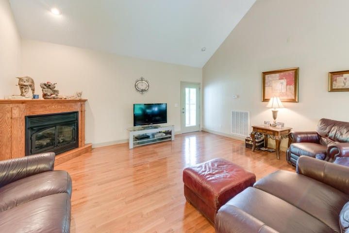 203 Wheeler Ave, Chickamauga, GA 30707