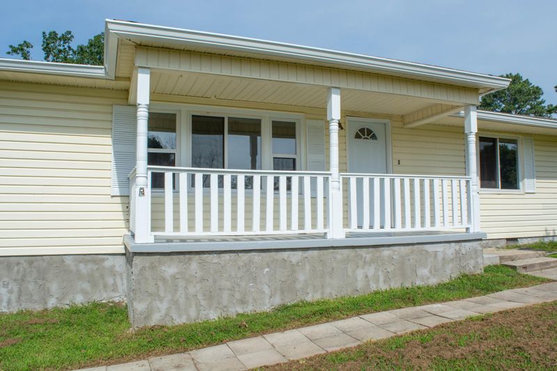 8 Ford Ln, Rossville, GA 30741