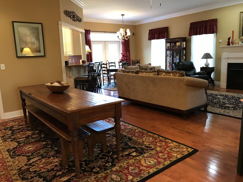 134 Lillie Dr, Chickamauga, GA 30707