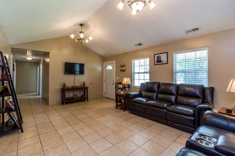 300 E Plantation St, Chatsworth, GA 30705