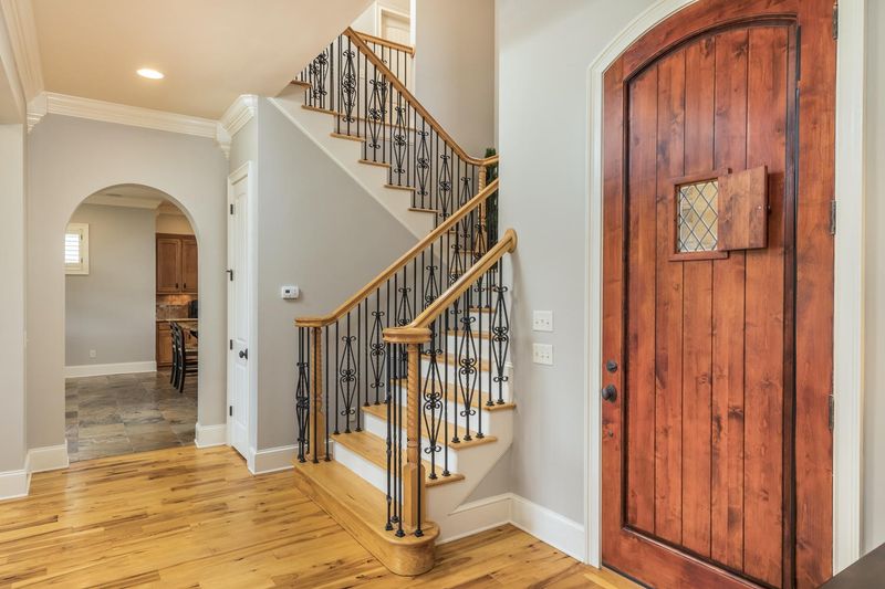 282 White Eagle Trl, Ringgold, GA 30736