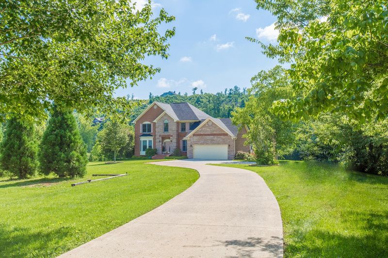 4424 Cherokee Valley Rd, Ringgold, GA 30736