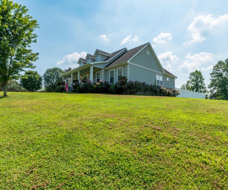 198 Harris Rd, Trenton, GA 30752
