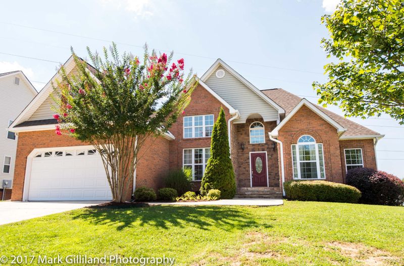 345 Big Creek Ln, Ringgold, GA 30736