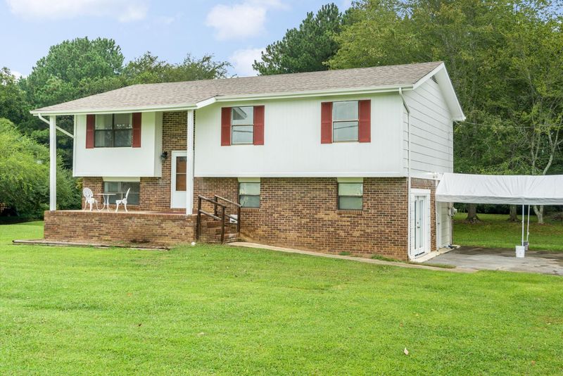 78 Bicentennial Trl, Rock Spring, GA 30739