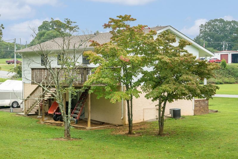 78 Bicentennial Trl, Rock Spring, GA 30739