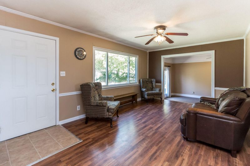 300 N Varnell Rd, Tunnel Hill, GA 30755