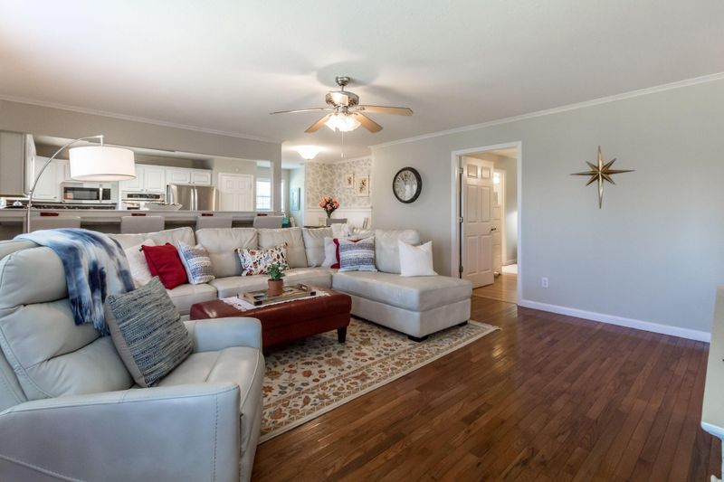 34 Singer Trl, Ringgold, GA 30736