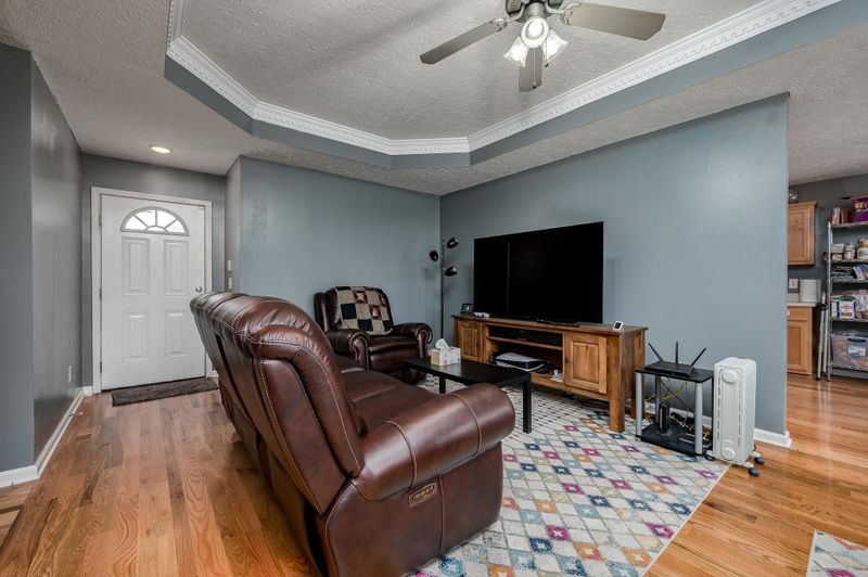 7117 Lone Eagle Dr, Murfreesboro, TN 37128