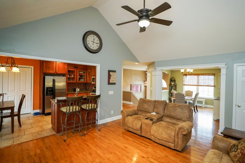 751 Spring Meadows Dr, Ringgold, GA 30736