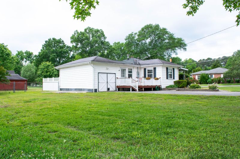 400 Lee Gordon Mill Rd, Chickamauga, GA 30707