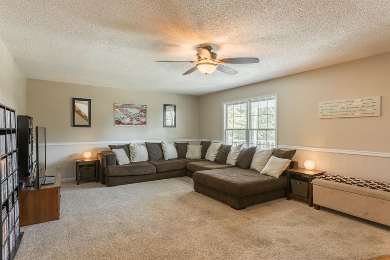 218 Rolling Meadows Dr, Ringgold, GA 30736