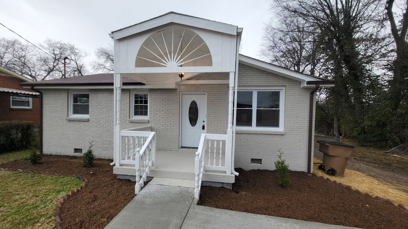 2407 18th Ave N, Nashville, TN 37208