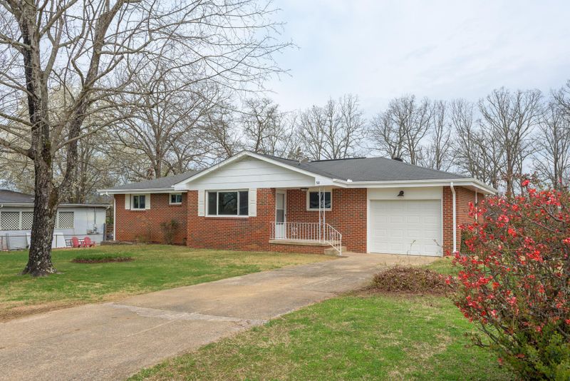 58 Gattis Dr, Fort Oglethorpe, GA 30742