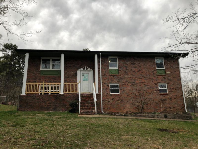 44 Hedgewood Dr, Chickamauga, GA 30707