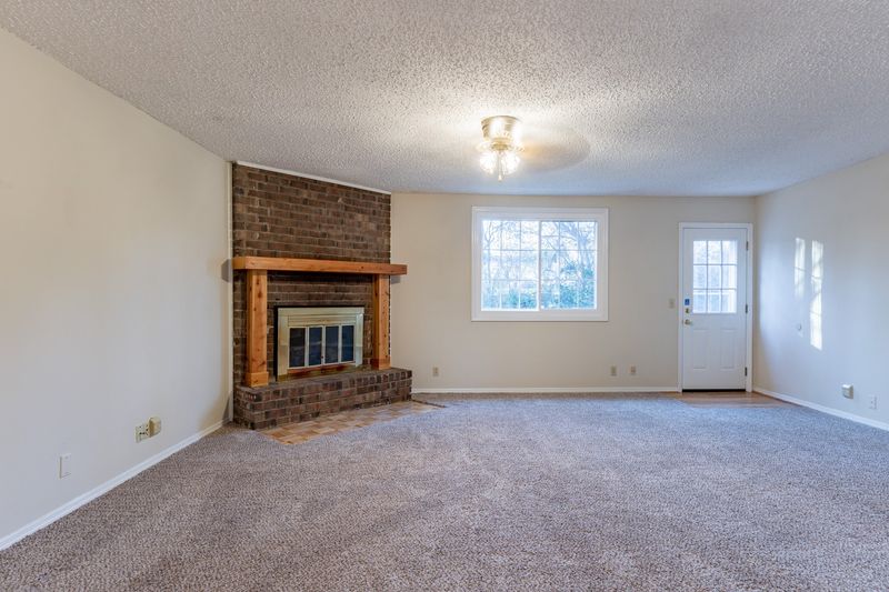 1432 E Cedar Ln, Madison, TN 37115