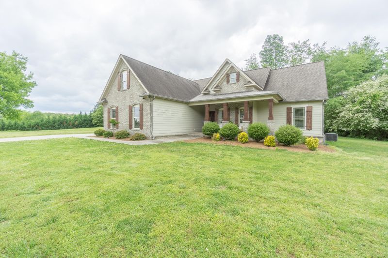 203 Hidden Hills Dr, Chickamauga, GA 30707