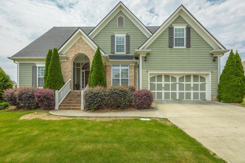 631 Lakeshore Cv, Fort Oglethorpe, GA 30742
