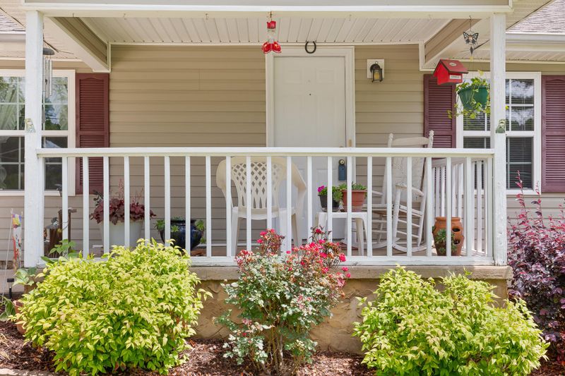1577 Johnson Rd, Chickamauga, GA 30707