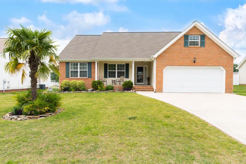 108 Gem Dr, Rossville, GA 30741