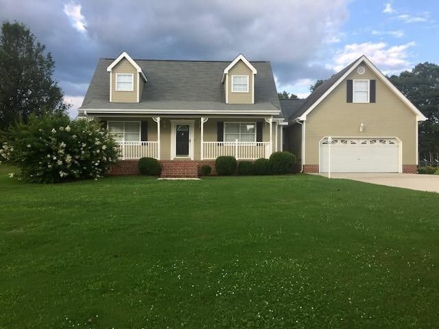 590 Debbie Ln, Ringgold, GA 30736