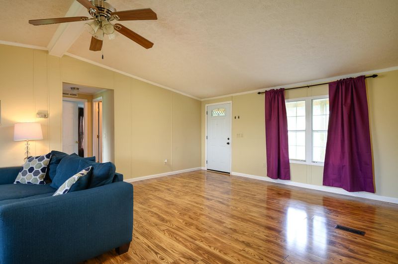 3246 Rauschenberg Rd, Dalton, GA 30721