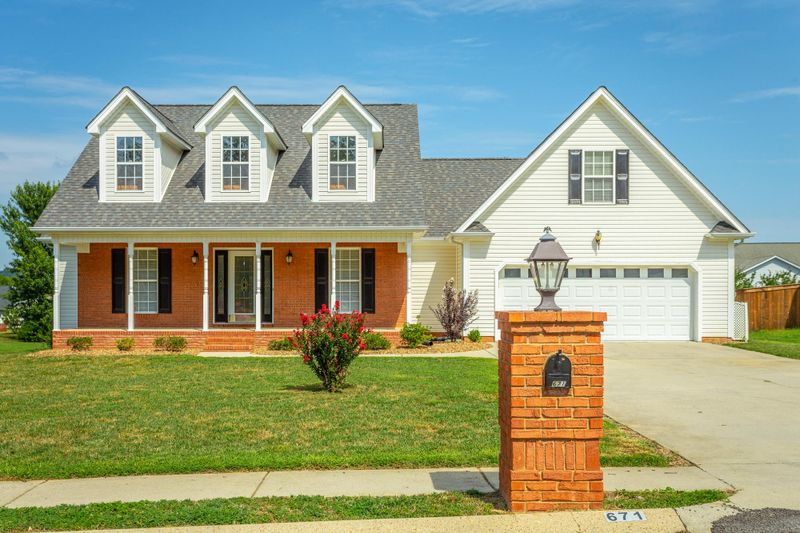 671 Cardinal Rd, Ringgold, GA 30736