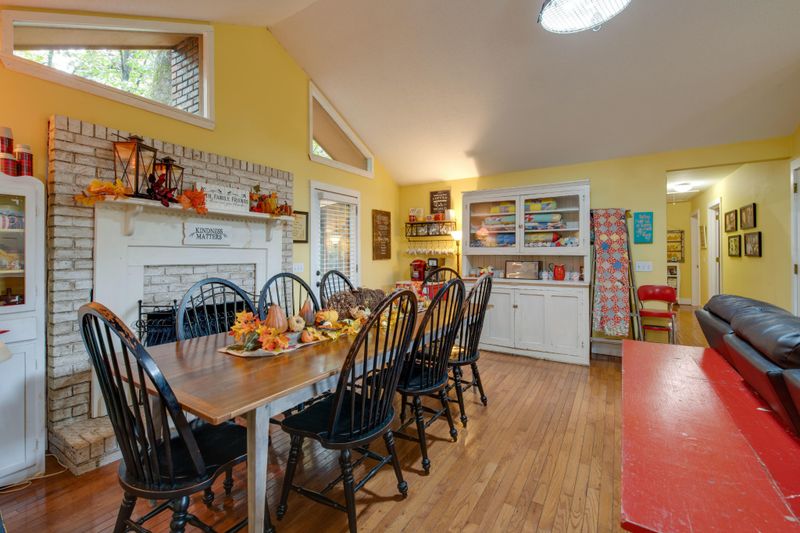 385 Fox Trot Trl, Ringgold, GA 30736