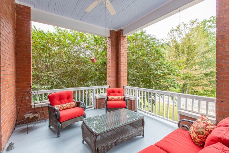 16 Euclid Ave #Ste M2, Chickamauga, GA 30707