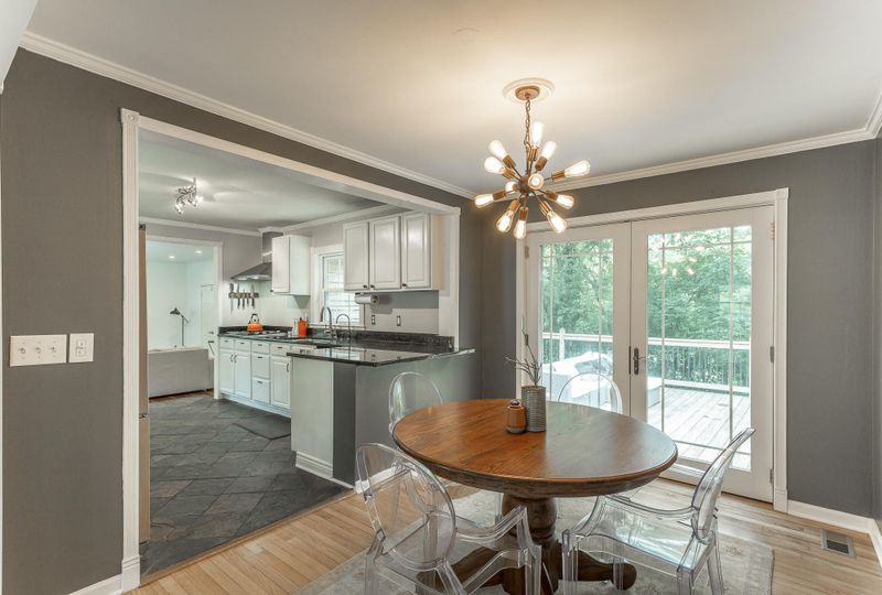 1205 Elfin Rd, Lookout Mountain, GA 30750