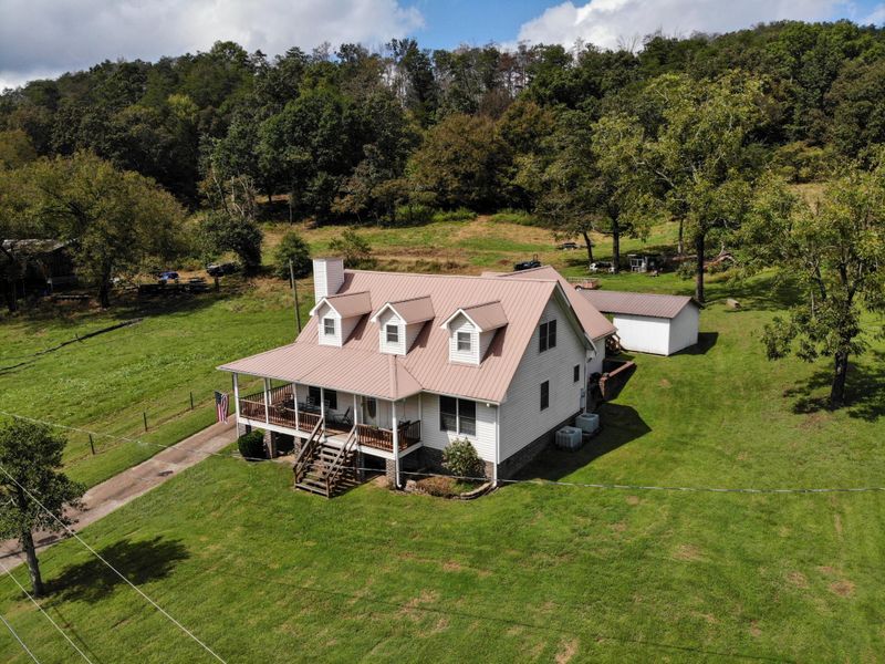 3905 Creek Rd, Wildwood, GA 30757