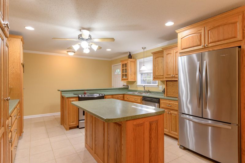 1590 Peavine Rd, Rock Spring, GA 30739