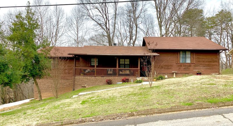 138 Valley Breeze Trl, Rossville, GA 30741