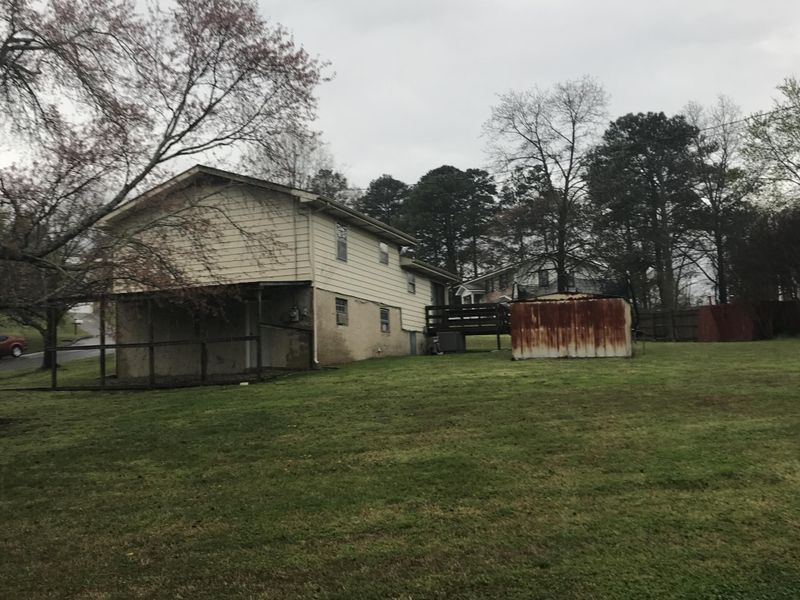 20 N Marion Cir, Ringgold, GA 30736