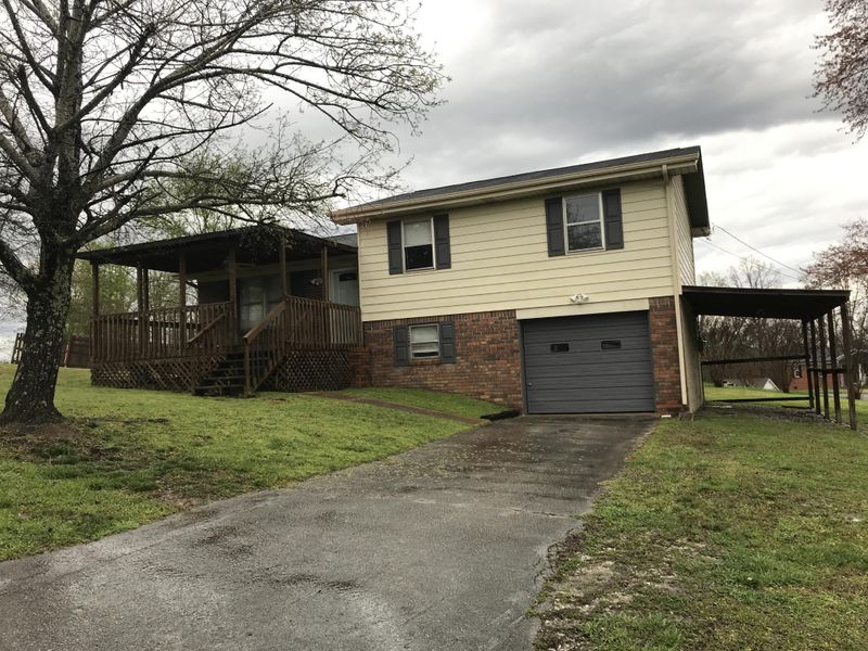 20 N Marion Cir, Ringgold, GA 30736