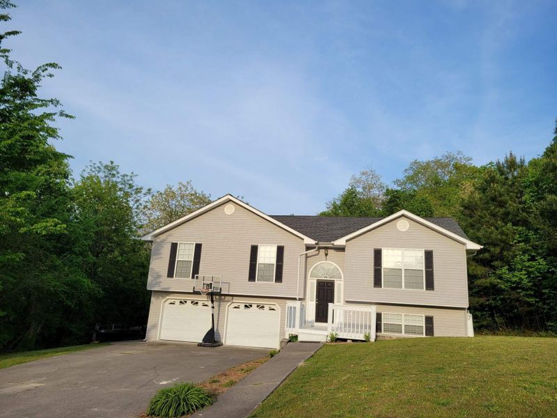 305 Jacob Dr, Rocky Face, GA 30740