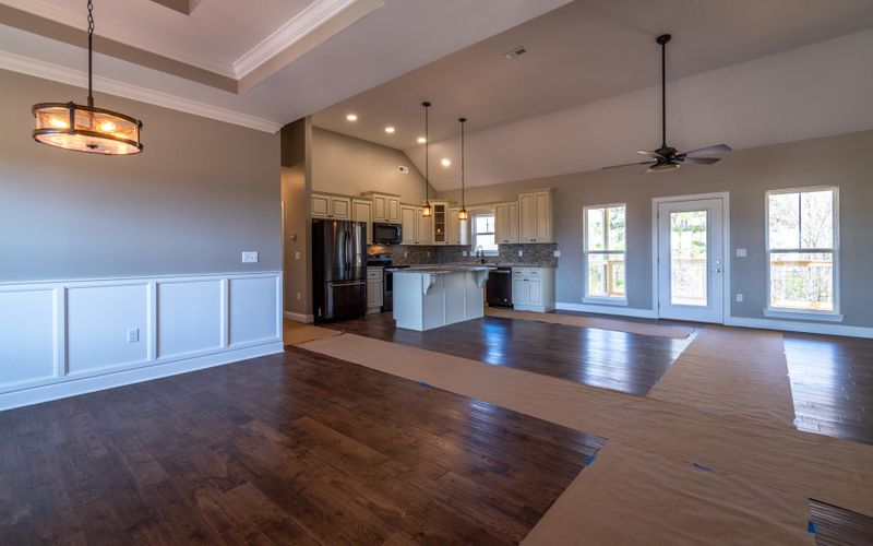 98 Farm View Cir, Rock Spring, GA 30739