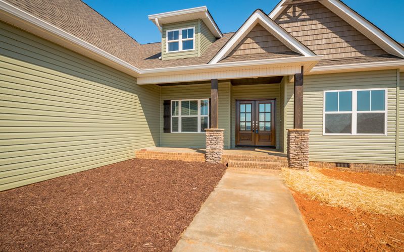 98 Farm View Cir, Rock Spring, GA 30739
