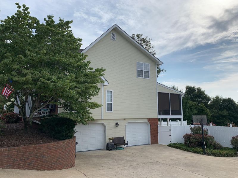 129 Cloudcrest Dr, Rossville, GA 30741