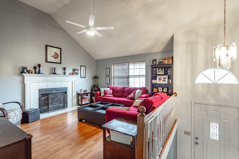 20 Pine Dr, Ringgold, GA 30736