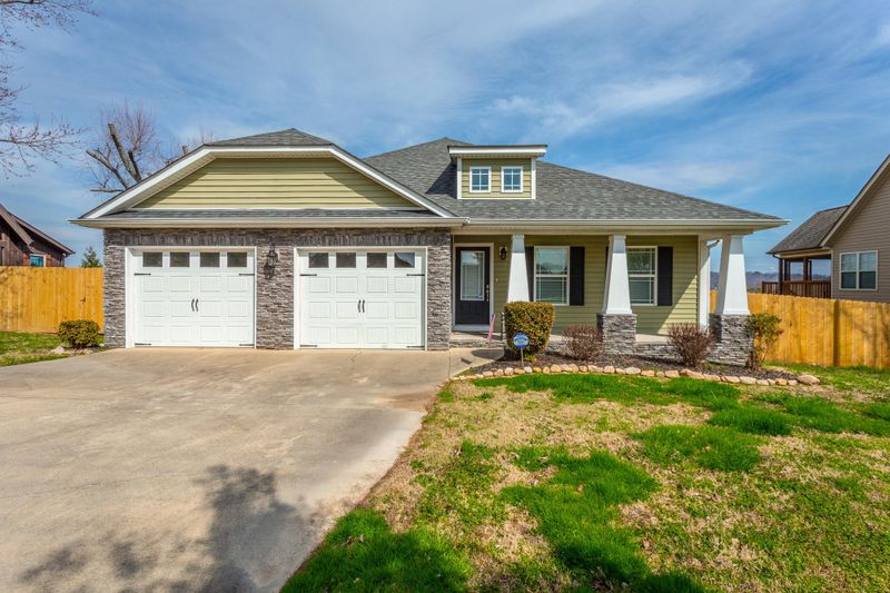 1144 Boynton Dr, Ringgold, GA 30736