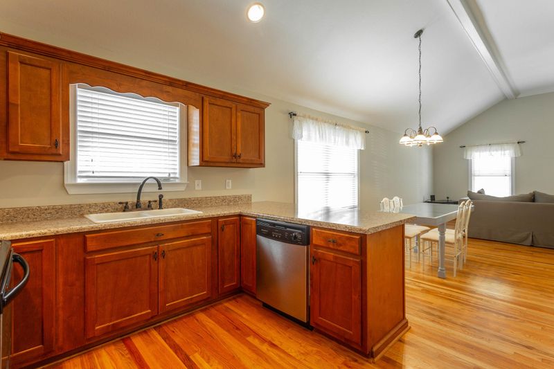1144 Boynton Dr, Ringgold, GA 30736