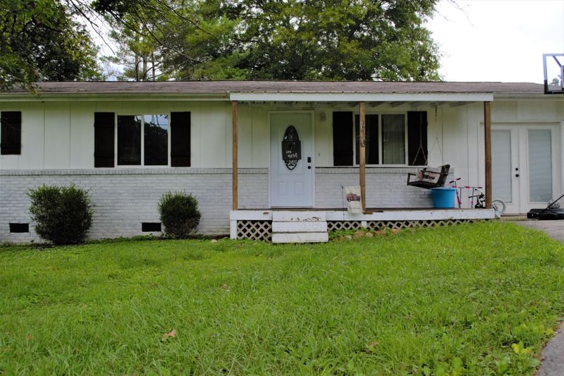 220 Wheeler Ave, Chickamauga, GA 30707