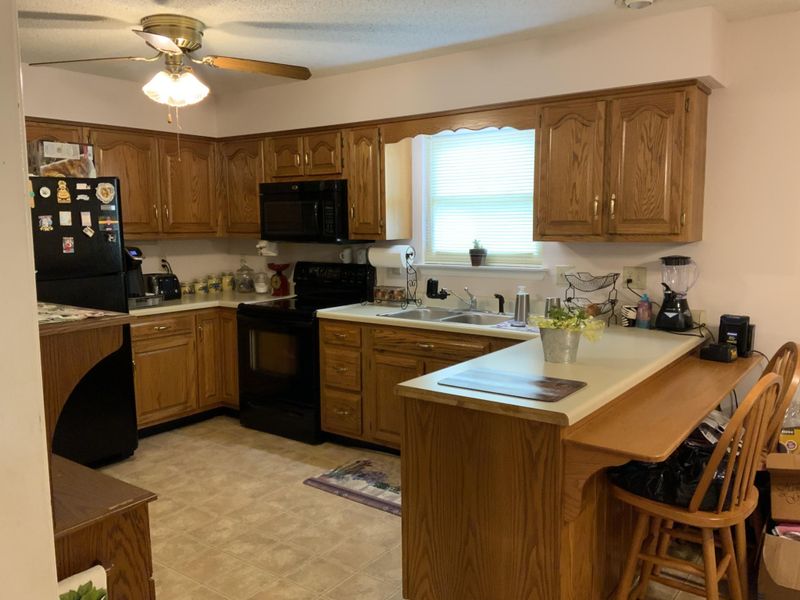 5658 Reeds Bridge Rd, Ringgold, GA 30736
