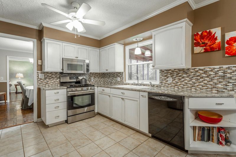 253 Dailey Hill Cir, Ringgold, GA 30736